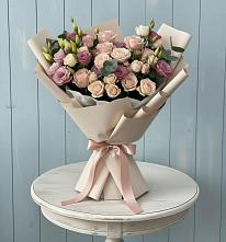 Букет цветов из:  Розы и Лизиантусы в Кузяево