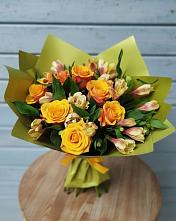 Букет цветов из:  Альстромерии и Розы в Кузяево