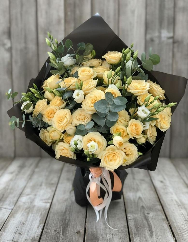 Букет цветов из: Розы и Лизиантусы в Кузяево