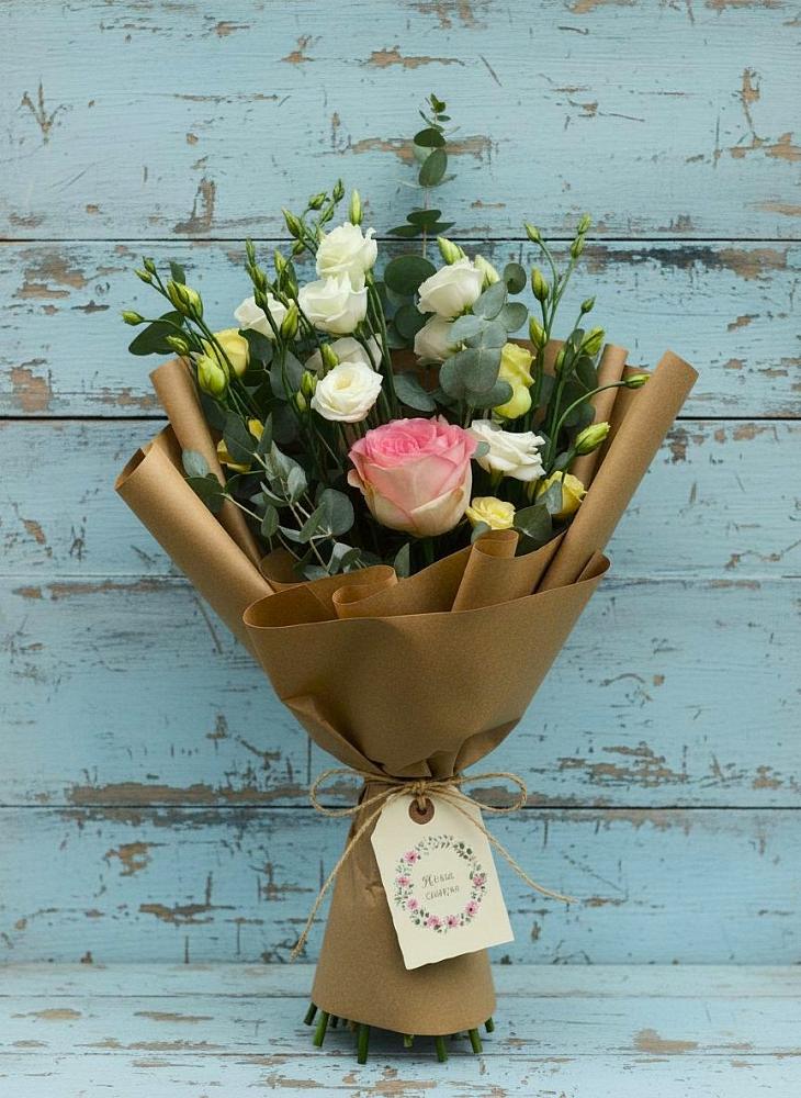 Букет цветов из: Розы и Лизиантусы в Кузяево