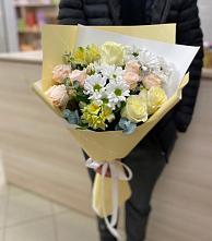 Букет цветов из:  Альстромерии, Розы и Хризантемы в Кузяево