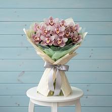Букет цветов из:  Орхидеи и Розы в Кузяево