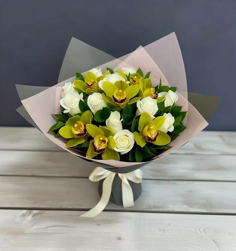 Букет цветов из: Орхидеи и Розы в Кузяево