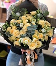Букет цветов из:  Розы и Лизиантусы в Кузяево