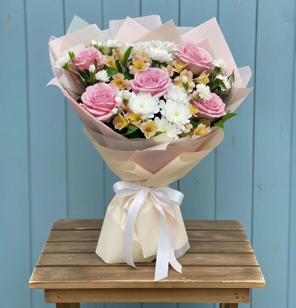 Букет цветов из: Гвоздики, Орхидеи и Розы в Кузяево