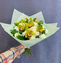 Букет цветов из:  Орхидеи и Розы в Кузяево
